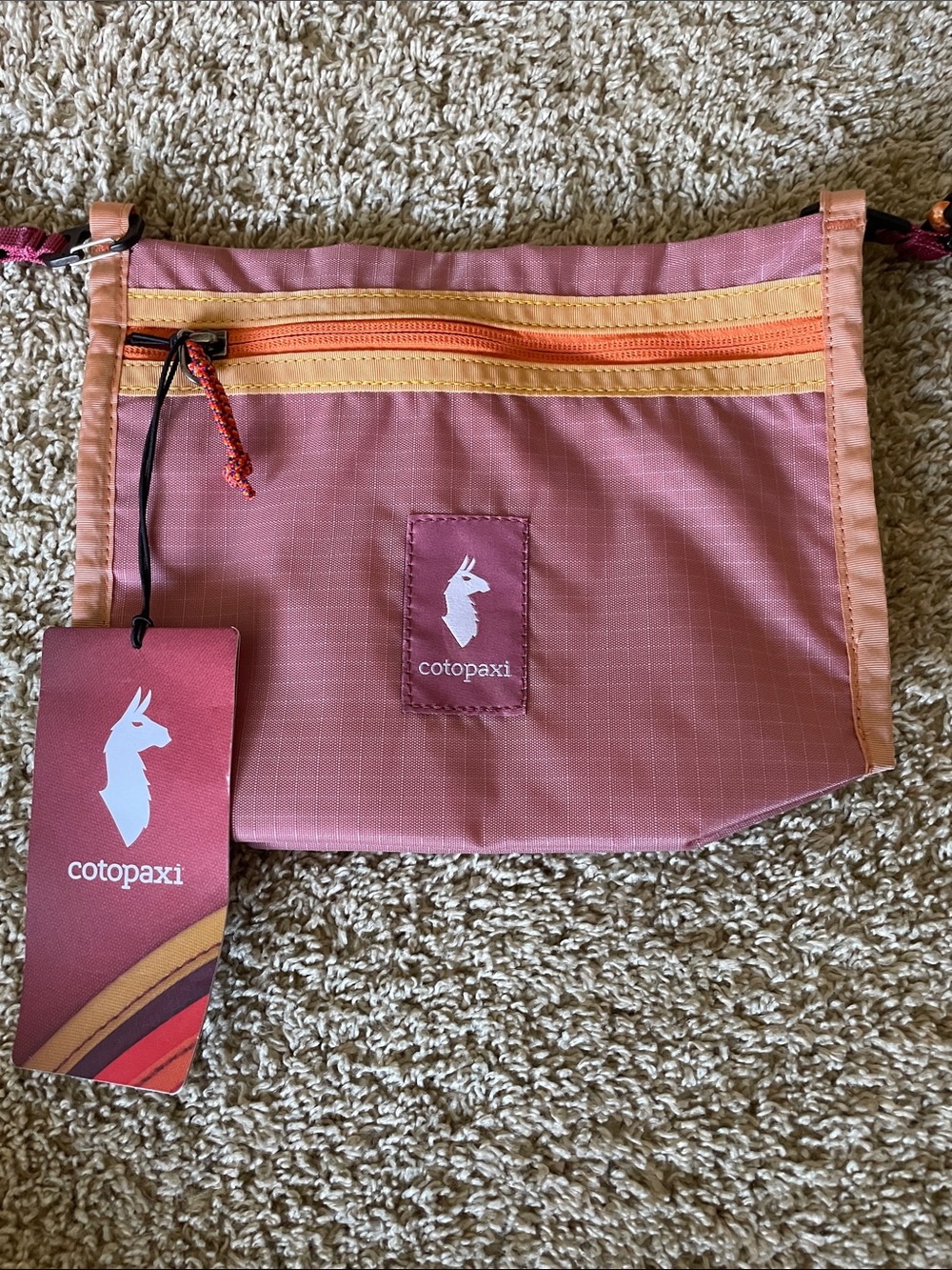 Cotopaxi crossbody bag - Picture 2 of 5